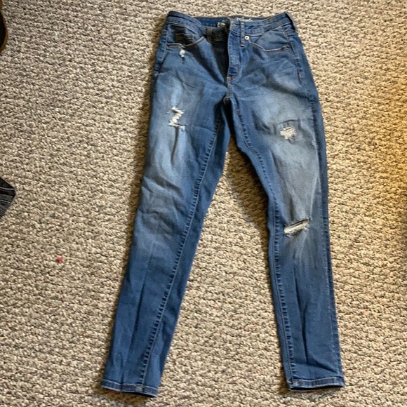 🔥 2/$10 Universal Thread Jeans - Picture 3 of 3